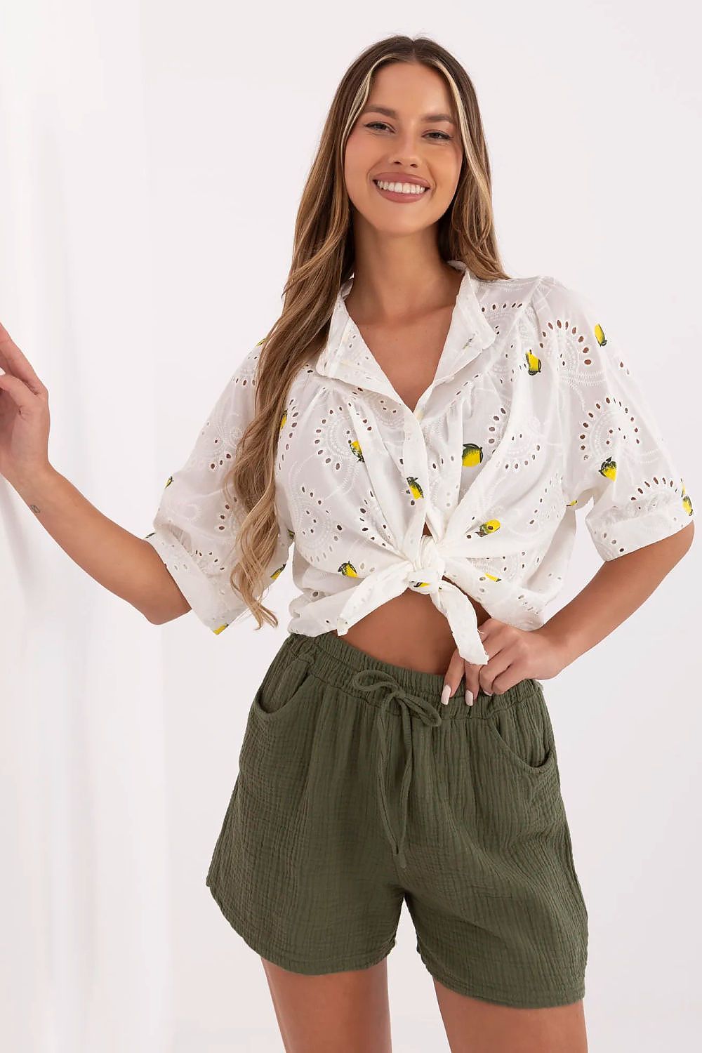 Shorts model 213860 Italy Moda